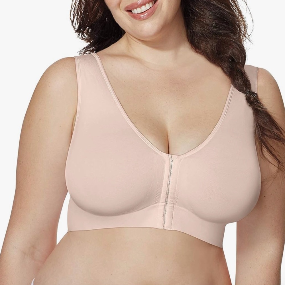 Hanes stretchy front-close bra